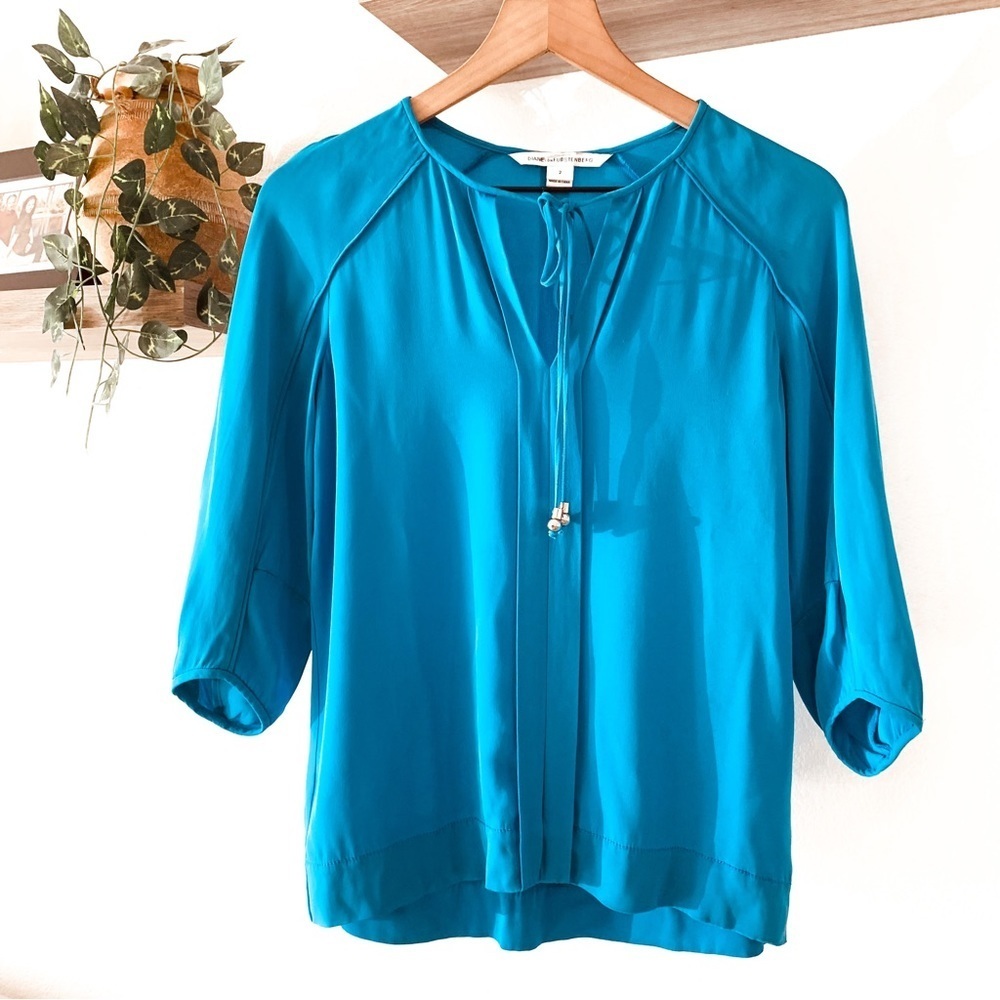 Diane Von Furstenberg Alina Silk Flowy Blue Aqua Long Sleeve Top Blouse Size 2